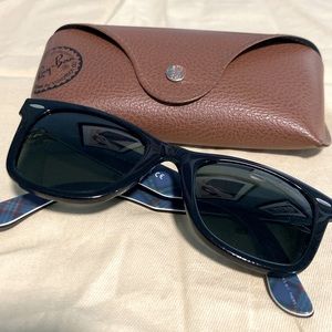 Ray-Ban Wayfarer RB 2140 Black Plaid Detail